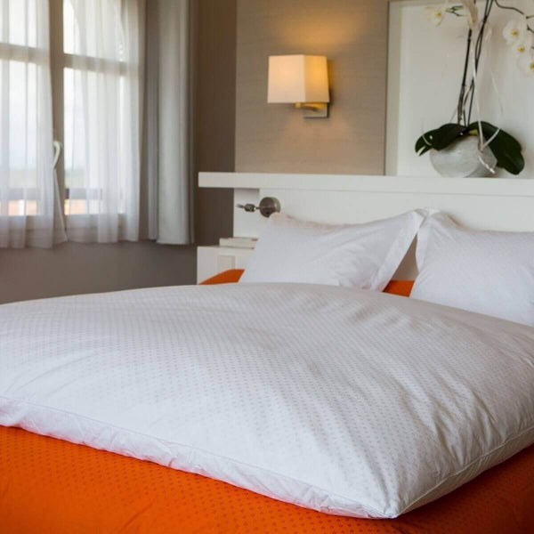 Inflatable Jacquard Quilt White