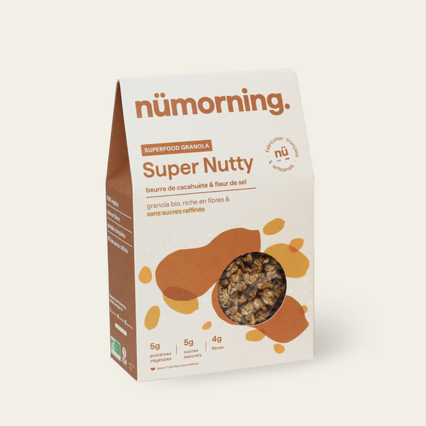Paquet de granola bio et peu sucré Super Nutty, au beurre de cacahuète, de la marque nümorning